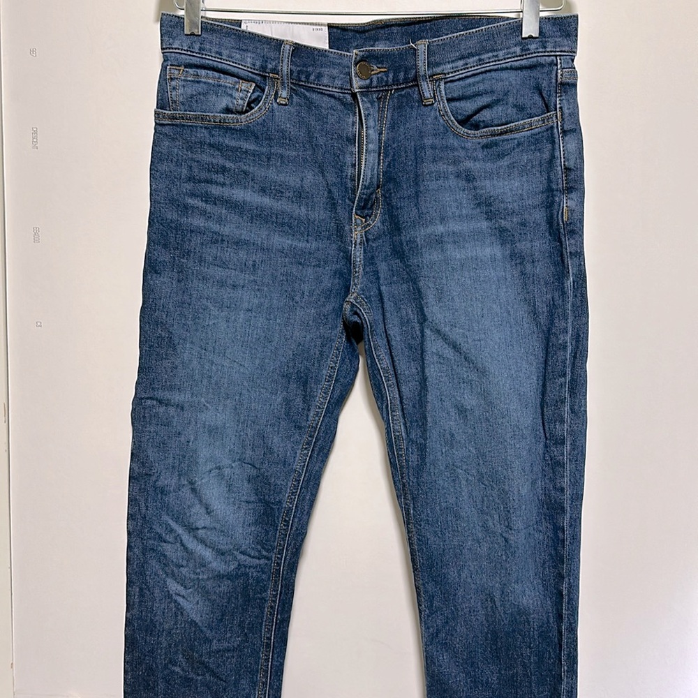 Men’s jean size 31 waist x 30 inseam